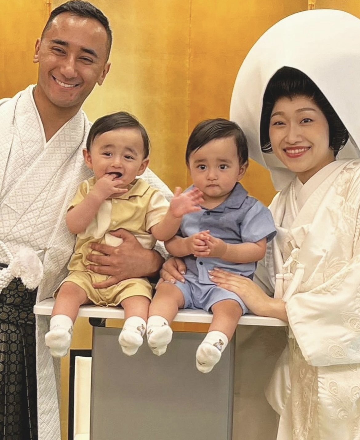 龍城神社で４人家族の新たな門出を