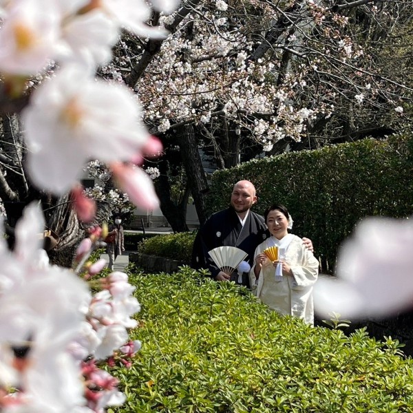 晴天に恵まれた桜挙式